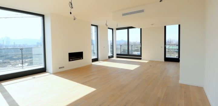Luxusní byt u řeky s terasami 212m