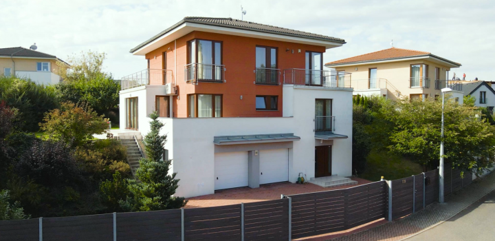 Prodej rodinného domu, Praha 10 Pitkovice