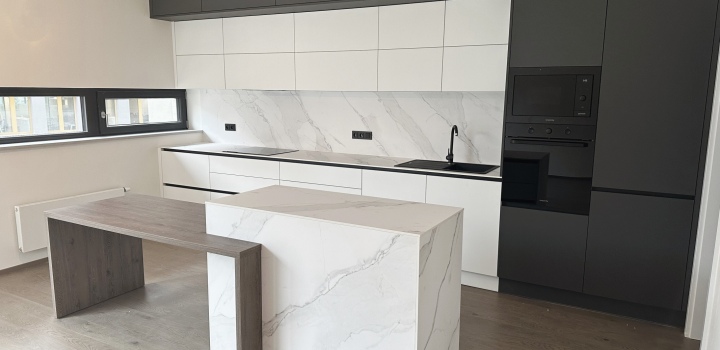 Pronájem 2kk s balkonem, Praha 5 Smíchov, 75m