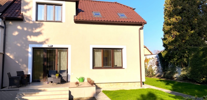 Rodinný dům na pronájem, Praha 9 - 154