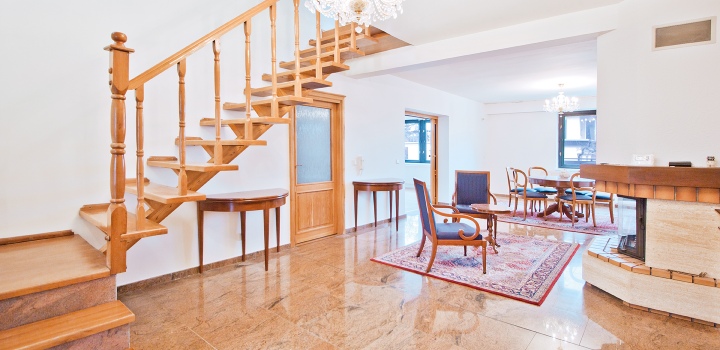 Pronájem vily 8+2, Praha 5 – 430m