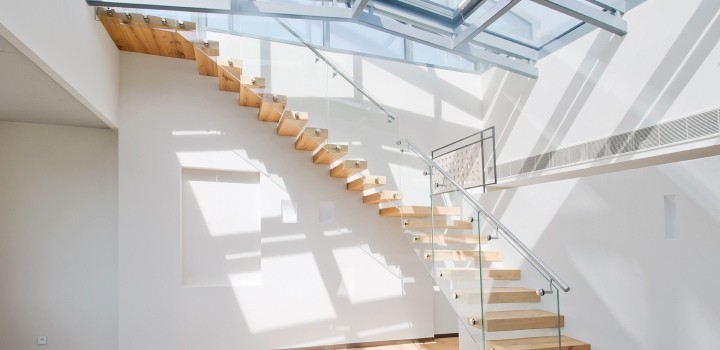 Luxusní penthouse se střešní terasou, Praha 5