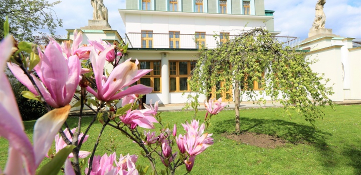 Mezonetový byt 4+kk na pronájem, Praha