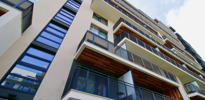 Luxusní byt s terasou na pronájem - Praha 3