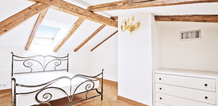 Pronájem luxusního mezonetu s terasou, Praha