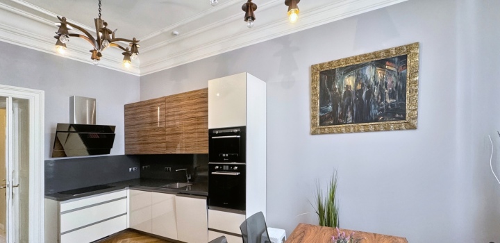 Pronájem bytu 2+1, Praha 1 - 80m2