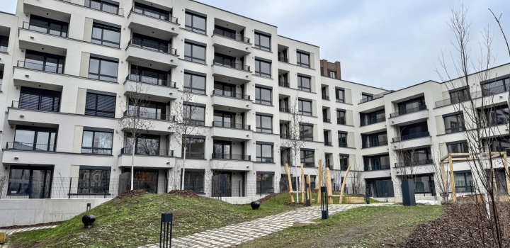 Pronájem bytu 2+kk s parkovacím stáním, Praha