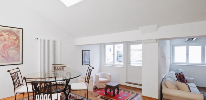 Luxusní byt na pronájem na Praze 2-Nové Město