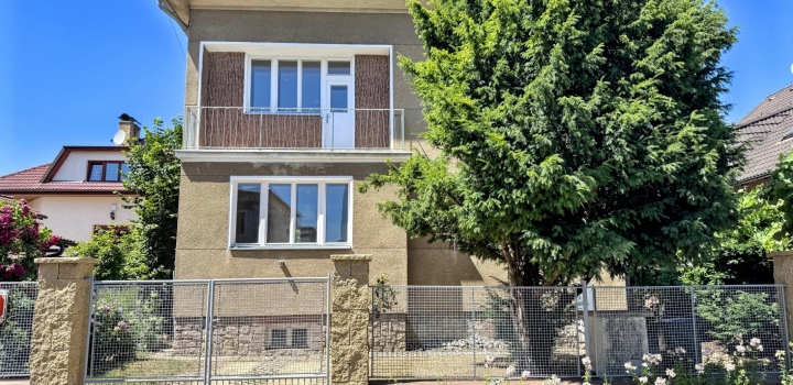 Pronájem rodinného domu 5+kk, Praha 5 – 248