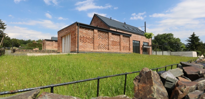 Luxusní vila 5+kk na pronájem Praha západ