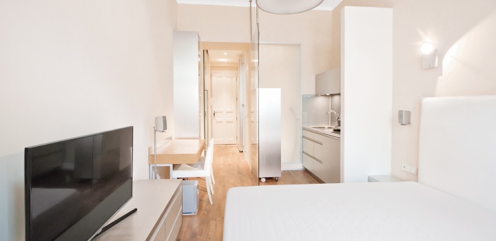 Pronájem bytu 1+kk s balkónem Praha 1 – Staré