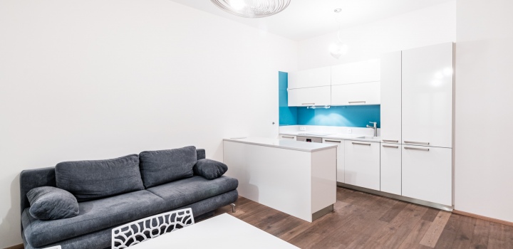 Pronájem bytu 3+kk s balkónem na Praze