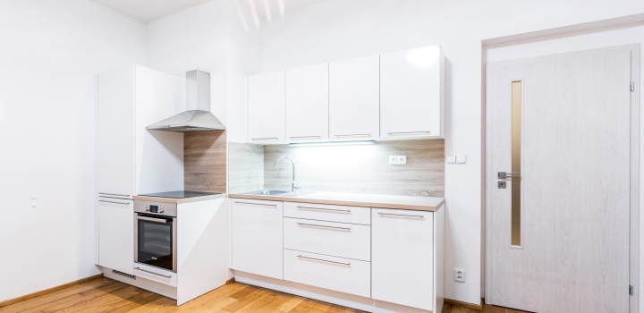 Pronájem bytu 3+kk s balkónem na Praze 2 - 82m