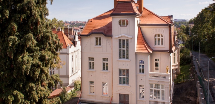 Luxusní vila na pronájem na Praze 5 - 996m