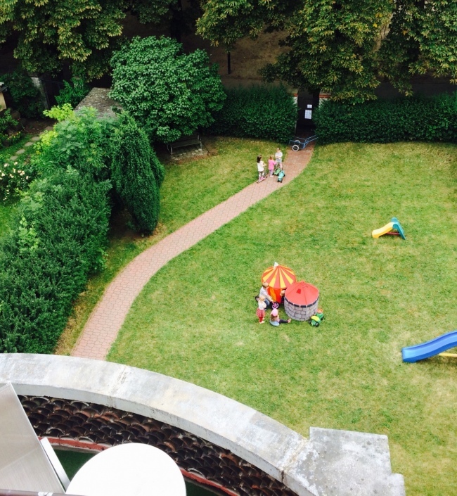 Apartment near Royal Gardens 186m 0