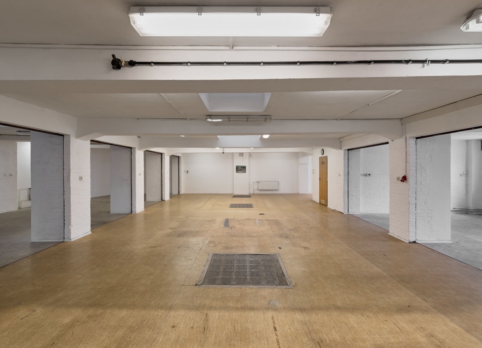 Commercial building for sale, Prague 10 - Vršovice 3