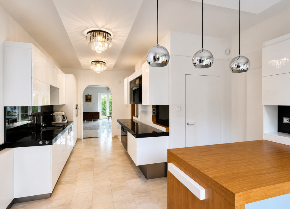 Prodej luxusní vily s vnitřním bazénem, Jesenice u Prahy - 1303 m² 12
