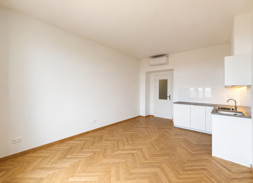 Pronájem bytu s balkonem 2+kk, Vinohrady, Praha 2 - 59 m² - Snoubenci 7