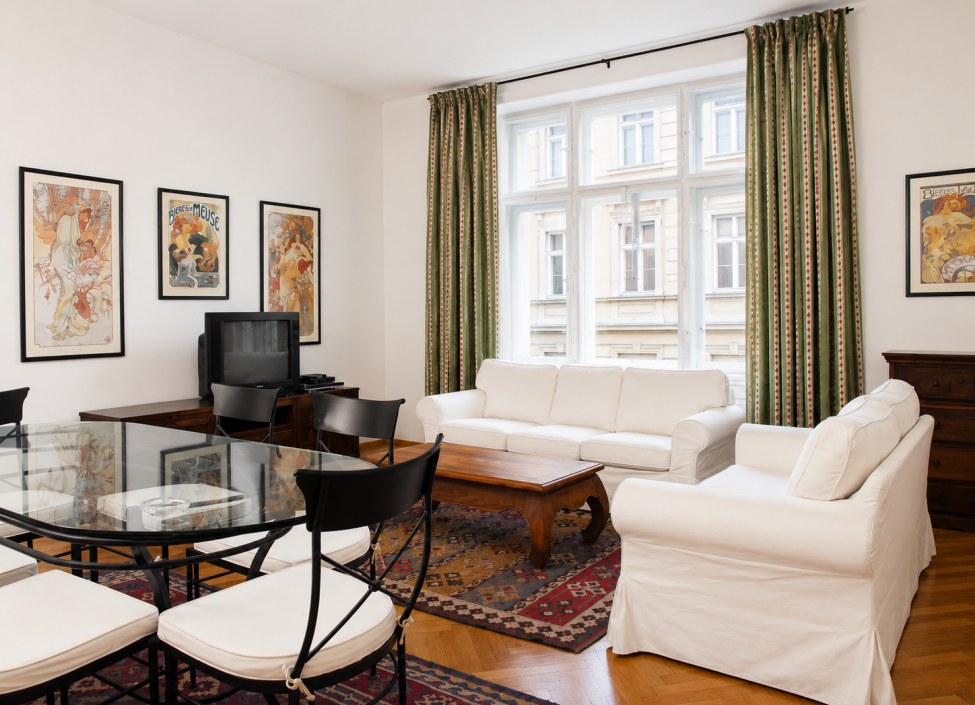Pronájem bytu 3+1 Nové Město, Praha 2 - 81 m² 0