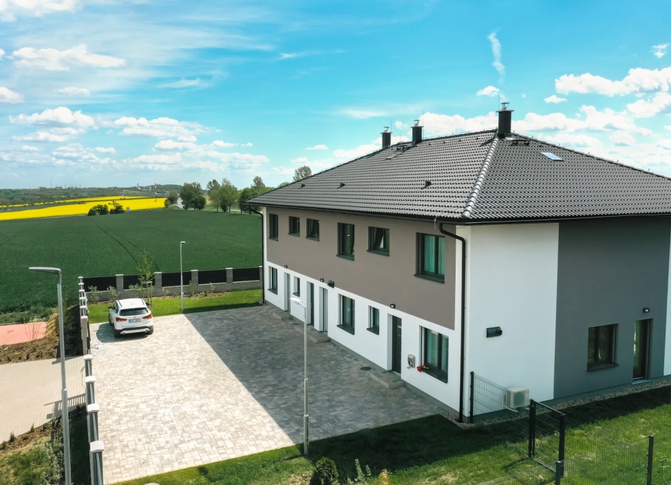 Prodej luxusního řadového domu domu - 144m2 1