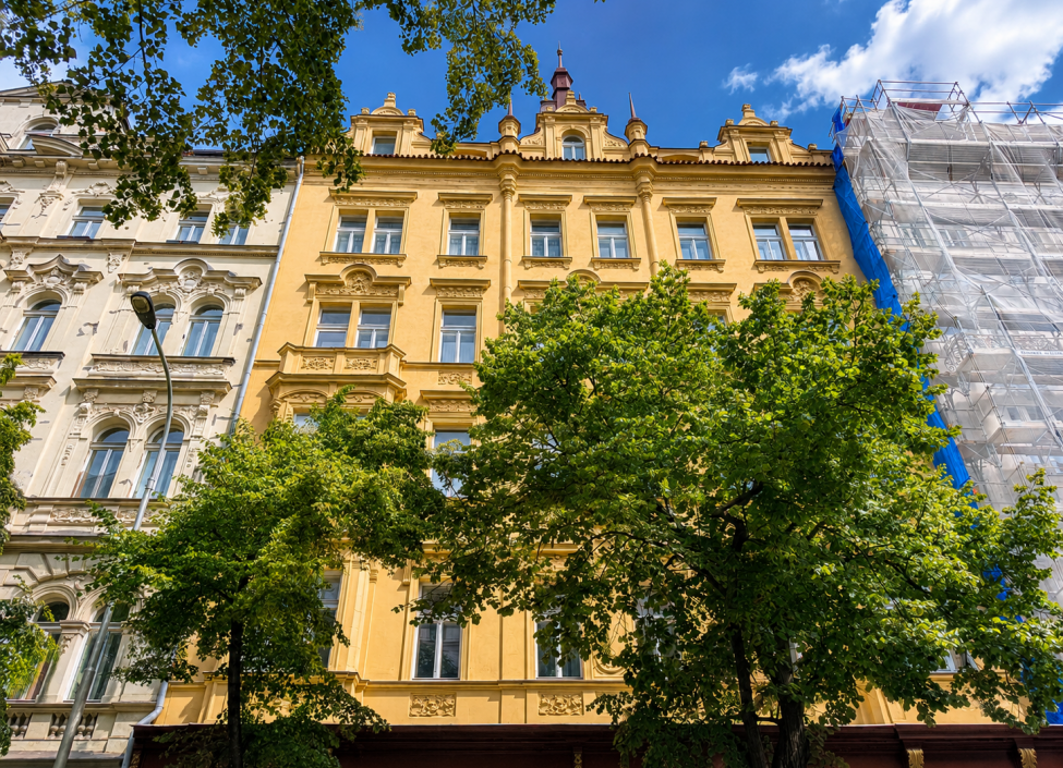 Exkluzivní penthouse 3+kk s panoramatickou střešní terasou, Praha 2 - Vinohrady 10