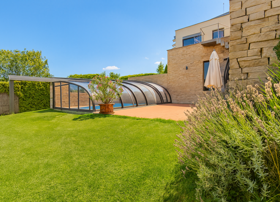 Prodej luxusní vily, Praha 5, Velká Chuchle - 674 m² s pozemkem 2 276 m2 7