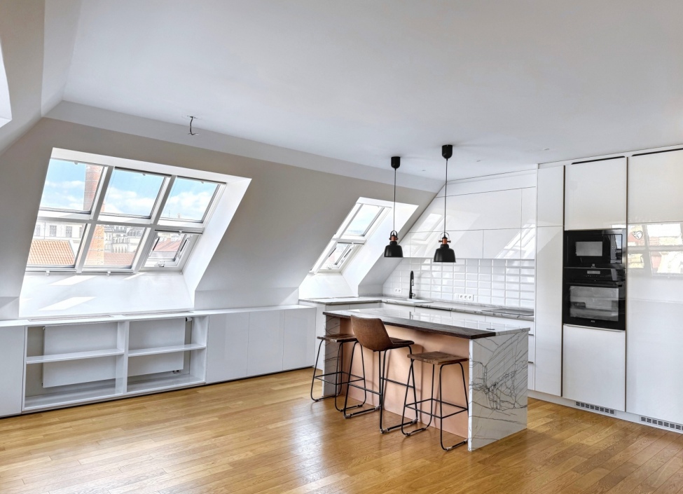 Prodej slunného bytu 3+kk, Praha 2 - 104 m2 0