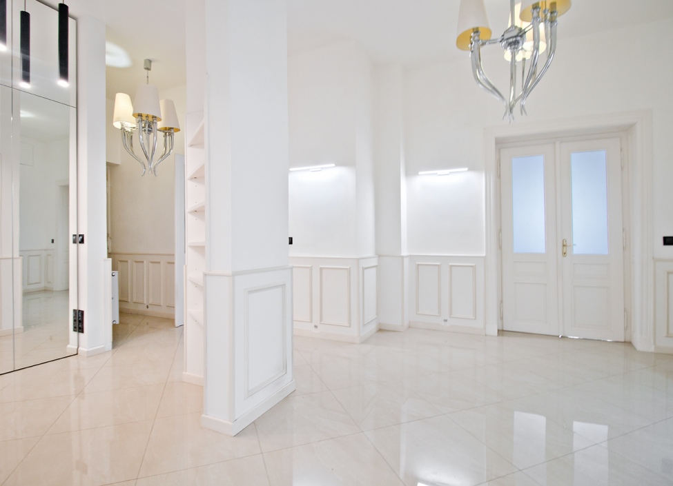 Luxusní byt 4+1 s balkonem na pronájem, 211 m2 – Praha 1 1