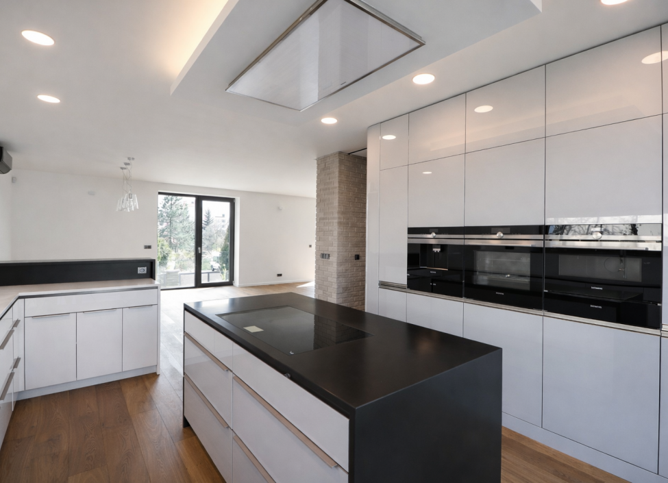 Pronájem luxusního domu 4+kk Modřany, Praha 4 - 305 m² 2