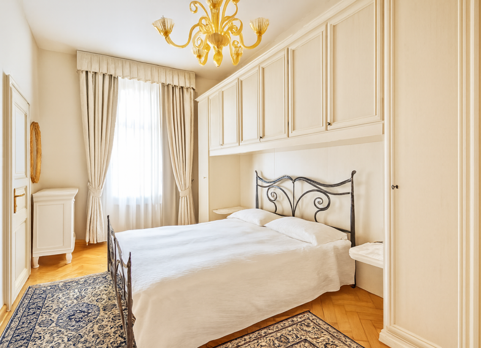 Byt 4+kk k pronájmu, Praha 1 - 124 m² 2