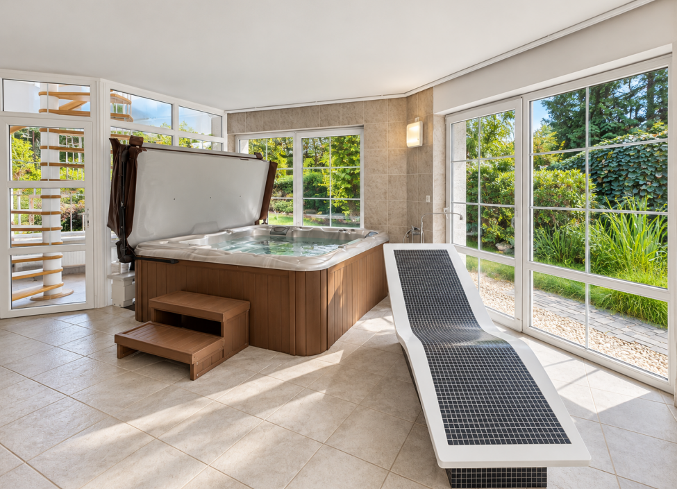 Prodej luxusní vily s wellness, Kamenice - 785 m2 9