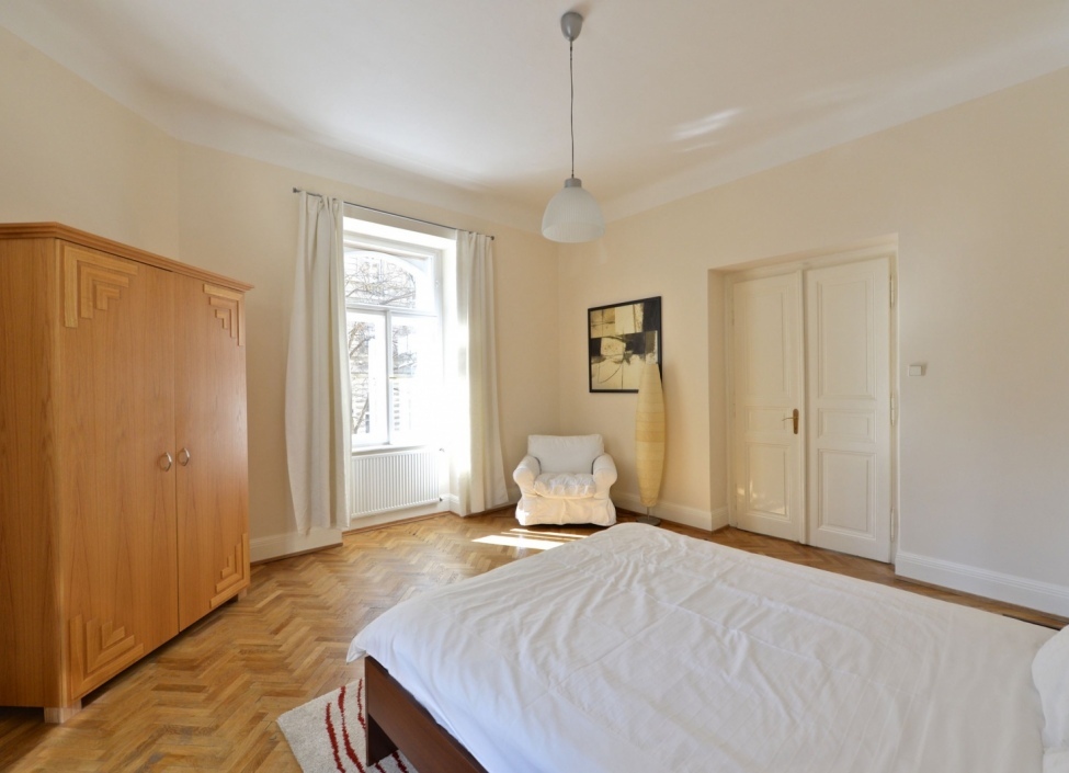 Apartment for rent Prague 2 - 169m 1