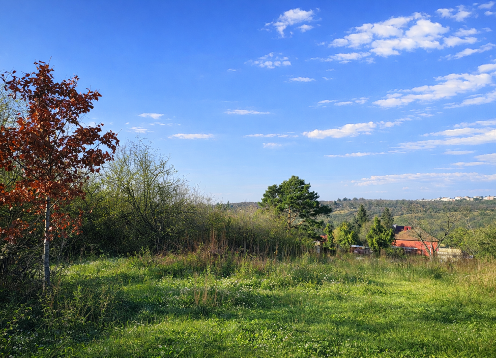 Prodej stavebního pozemku Troja, Praha 8 - 1069 m² 0