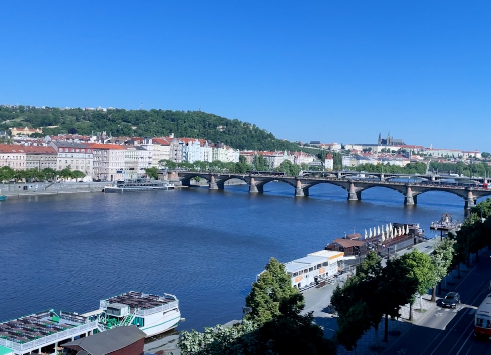 Pronájem luxusního bytu 3+1, Rašínovo nábřeží - 114 m² 1