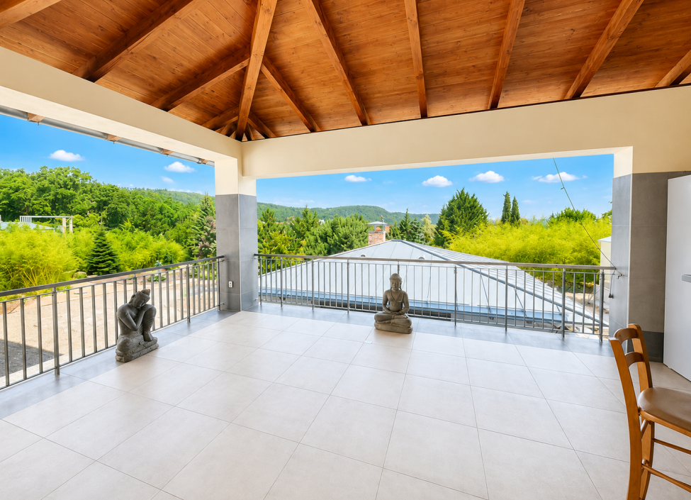Prodej luxusní vily s pozemkem 3 728 m², Praha-Západ 2