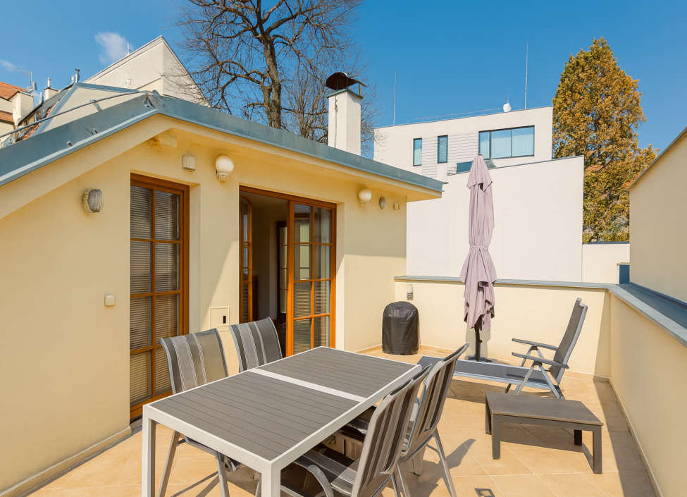 Pronájem bytu 3+kk s terasou, Nové Město, Praha 1 - 121 m2 4