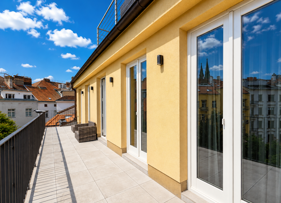 Exkluzivní penthouse 3+kk s panoramatickou střešní terasou, Praha 2 - Vinohrady 8