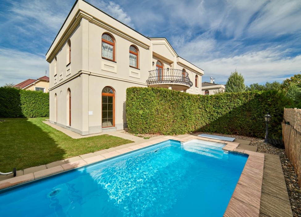 Luxury villa - Nebušice - Praha 6 0