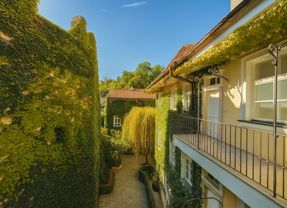 Pronájem luxusního bytu s terasou 4+1, Praha 1 Malá Strana - 187 m 5