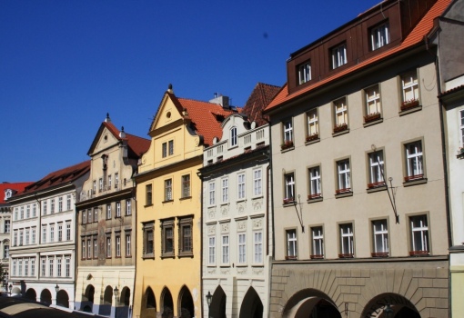 Bytový dům na prodej Staré Město 2076 m²