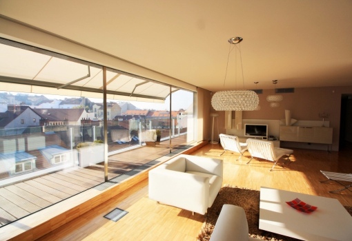 Byt s výhledem na Pražský hrad 702 m²