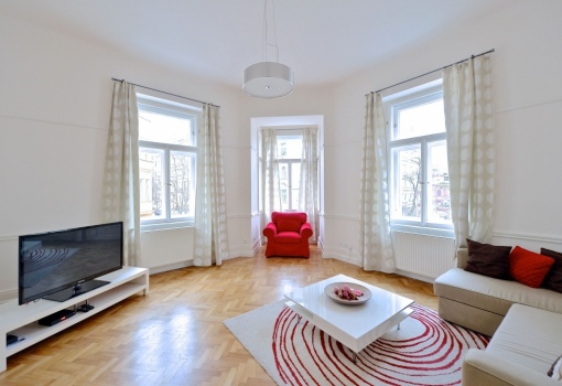 Luxusní byt k pronájmu Praha 2 - 103 m²